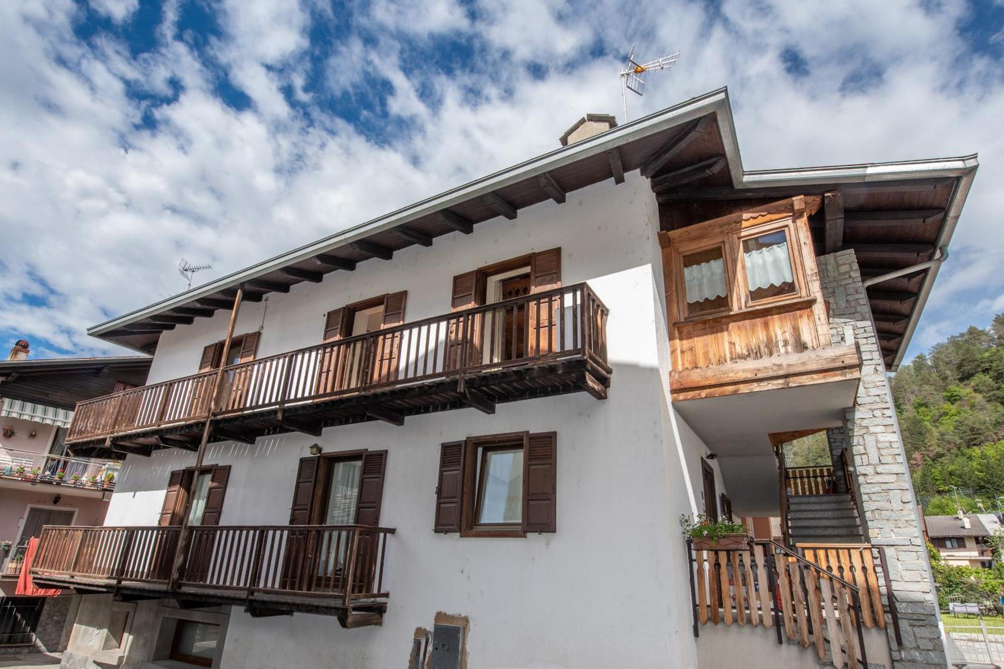 Casa Kristel Cir Comunale N 14 Αόστα Εξωτερικό φωτογραφία