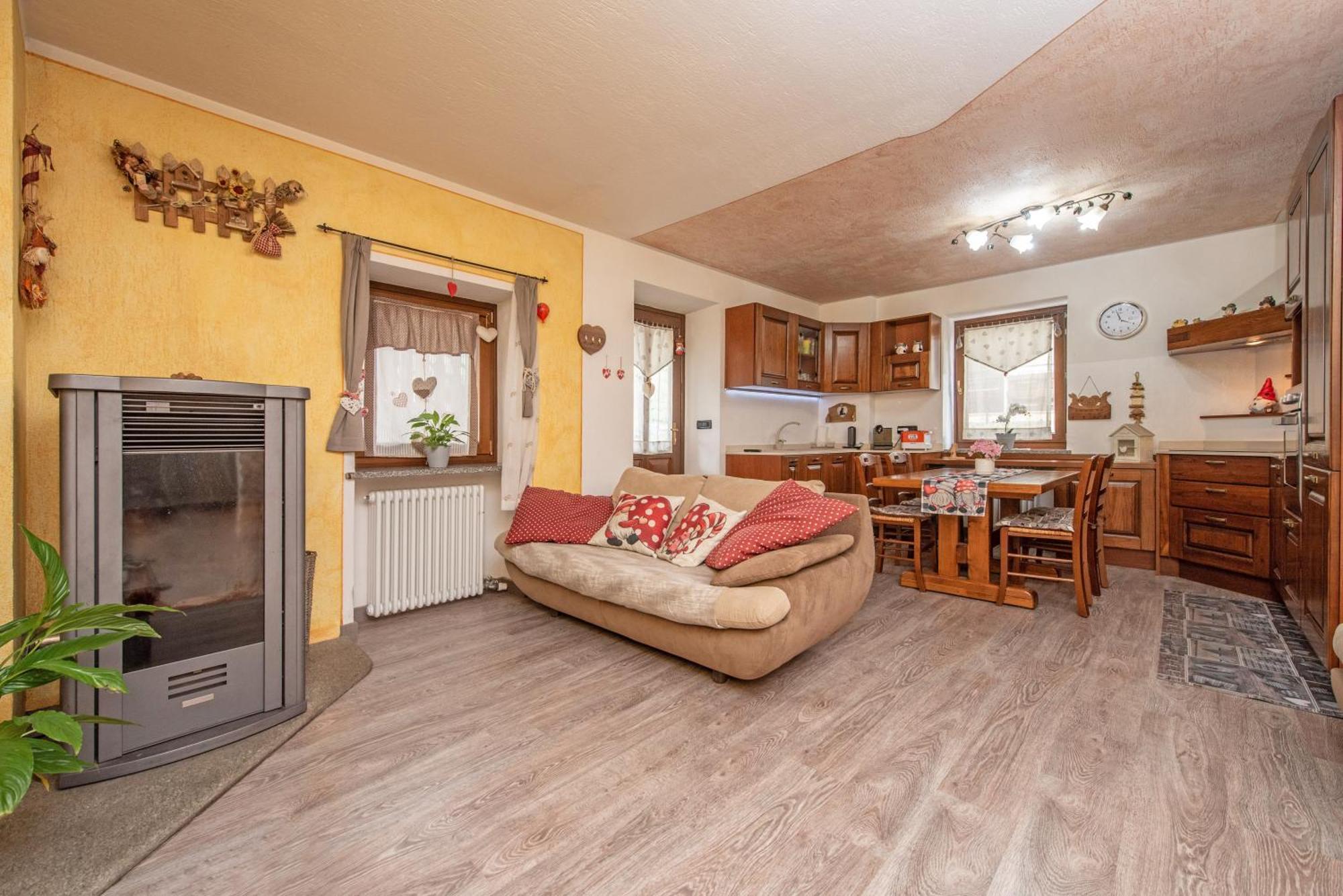Casa Kristel Cir Comunale N 14 Αόστα Εξωτερικό φωτογραφία